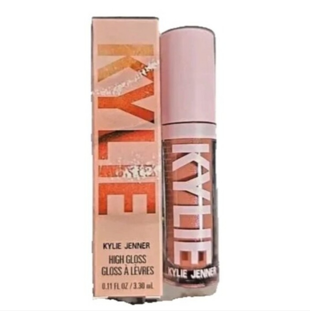 Kylie Jenner High Gloss